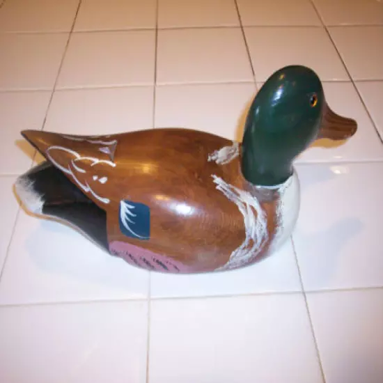 EXCELLENTLY HAND CRAFTED SOLID HEAVY WOOD COLLECTIBLE DECOY MALLARD DUCK 