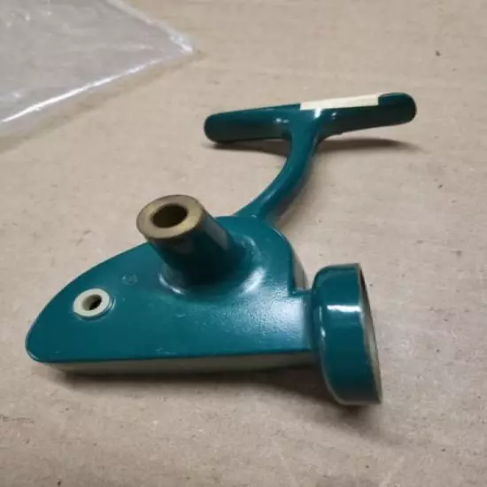 1 Penn Part# 1-710-L Green body for spinning reel - old stock