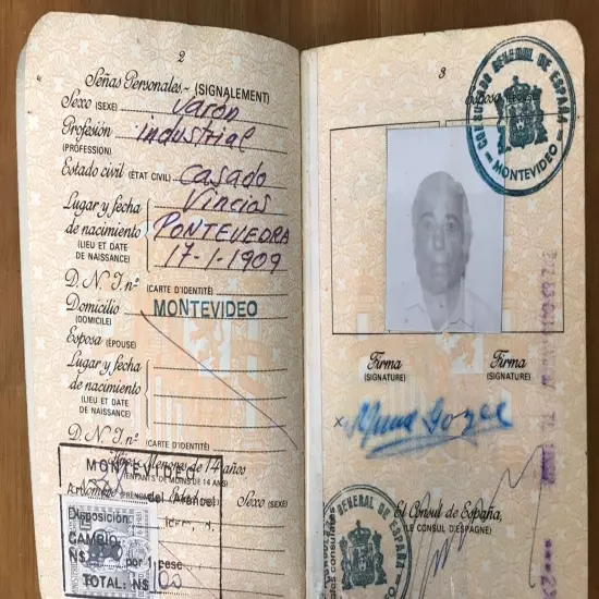 Spain Passport Canceled Issued in Uruguay