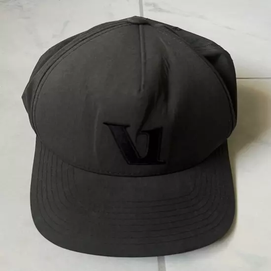 Vuori Hat Cap One Size Black Gray Mens Adjustable Embroidered