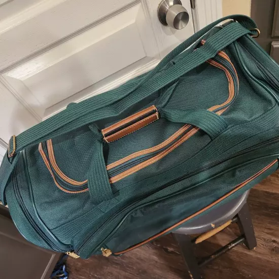 Voyager Green Duffle Bag New/Clean