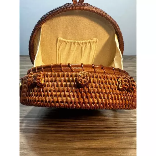 Women's Brown Circle Rattan Woven Bow Closure Crossbody Bag Bohemian Purse