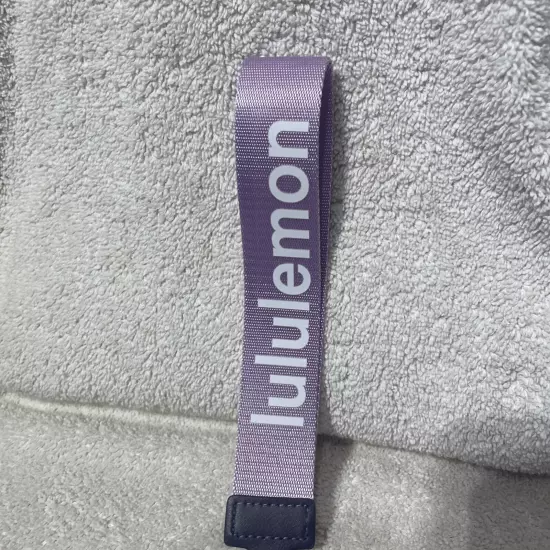 lululemon dual pouch wristlet NWT Purple