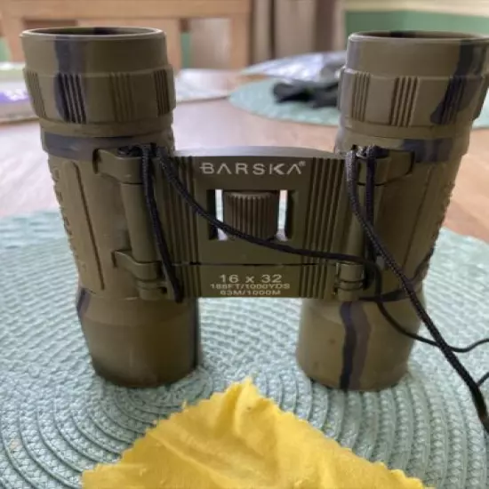 Barska camoflage 16 x 32 Camo Binoculars