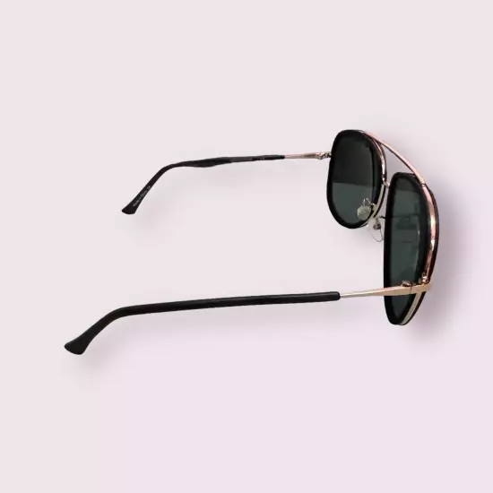 Quay Australia Needing Fame 126 Black/Gold Aviator Sunglasses