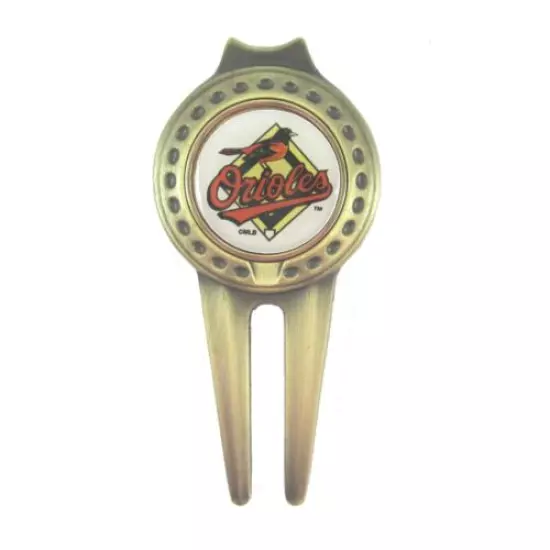 Baltimore Orioles Golfers Hat Clip & Divot Tool Combo with Golf Ball Markers