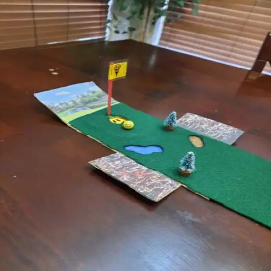 Miniature Indoor Golf Putting Family Game