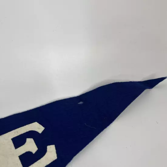 Vintage Pennant Yale UniversityBulldog Royal blue Collegiate 28" x 11" Flag