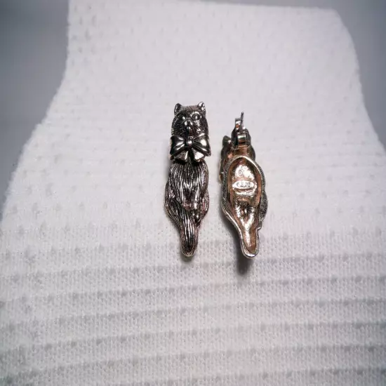 AVON ~ DANGLING GOLD COLOR KITTY PIERCED EARRINGS.