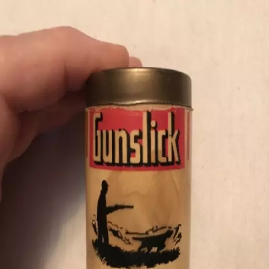 GUNSLICK GUN CLEANING PATCHES VINTAGE TIN, OUTERS LAB, ONALASKA, WISCONSIN