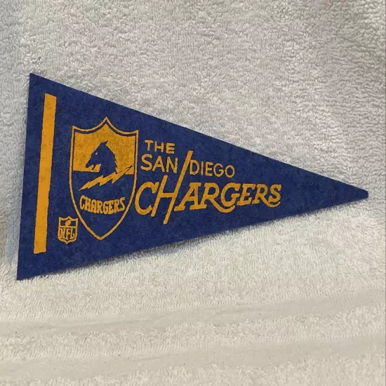 VINTAGE 1960's San Diego Chargers 9 INCH Felt Blue Mini Pennant, VERY NICE!!