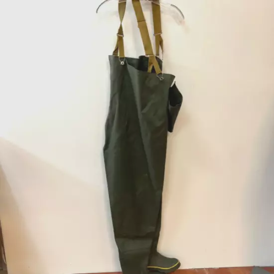 World Famous Chest Waders with Straps & Rubber Boots & Pouch Size 8