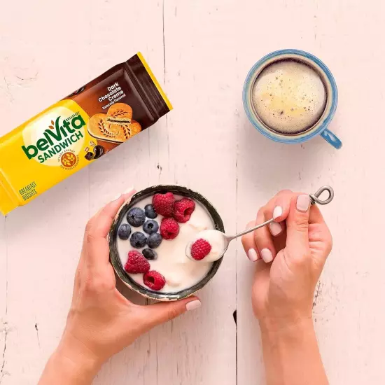 belVita Breakfast Sandwich Dark Chocolate Creme Breakfast Biscuits 30 Total P...