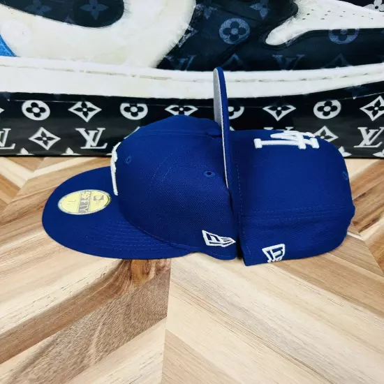 New Era 7 1/4 Upside Down Logo Exclusive LA Dodgers Los Angeles Blue Hat Rare