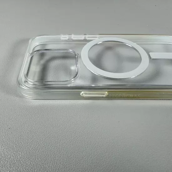 OTTERBOX Symmetry Series Clear + MagSafe Case for iPhone 15 PRO | Pre-Owned