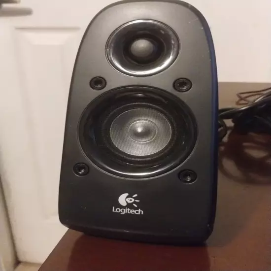 Logitech Z506 5.1 Surround System Tested NO SUBWOOFER Only small Speakers 