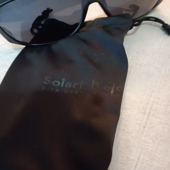 SOLAR (SHIELDS UNISEX BLACK FRAME GRAY LENS FITS OVER SUNGLASSES DUST BAG NWOT 