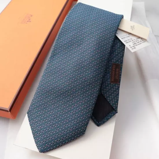 Unused Salvatore Ferragamo Blue Neck Tie Gancini Dot free shipping 2409115