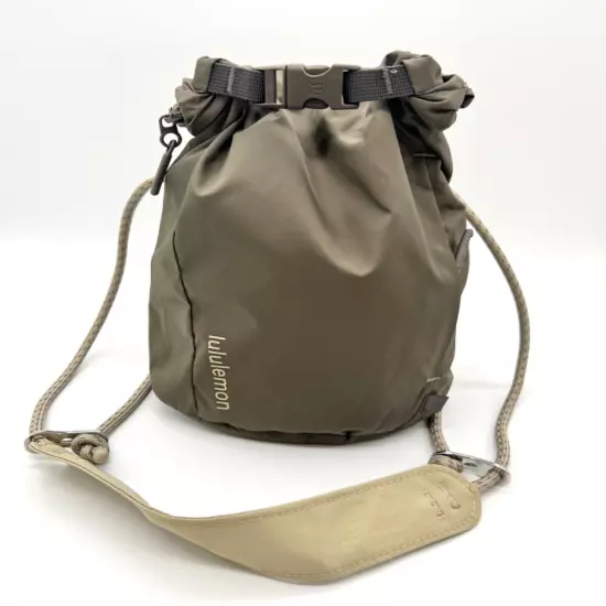 NWT Unisex LULULEMON ROLL-TOP CROSSBODY Adjustable Strap Length US Small