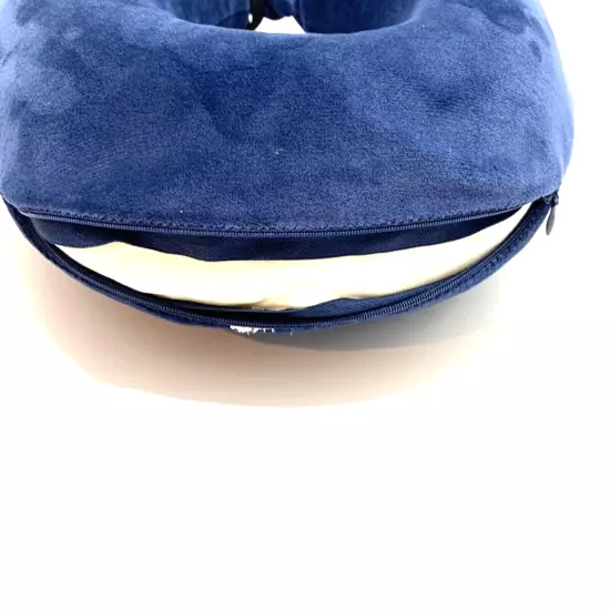 BROOKSTONE MEMORY FOAM TRAVEL PILLOW navy blue with matching eye sleepers