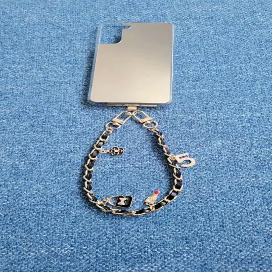 Charm wrist chain for phone