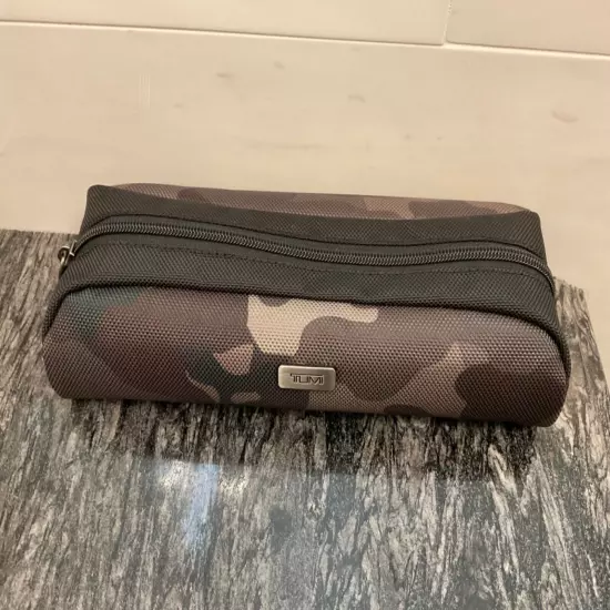 NEW - TUMI Zippered Ballistic Nylon Pencil Case Cord Pouch - KHAKI CAMO & BLACK