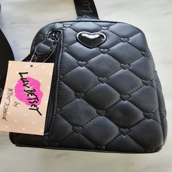  Betsey Johnson Sling Crossbody Bag Womens Black Heart Quilted Logo