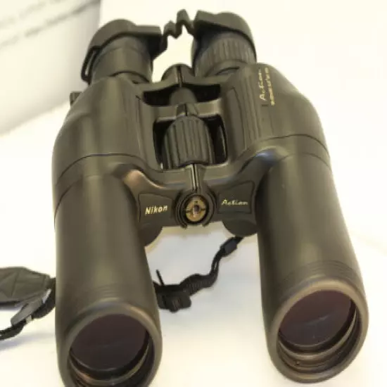 Nikon Action 10-22 x 50...ZOOM...binoculars...bright & clear...powerfull