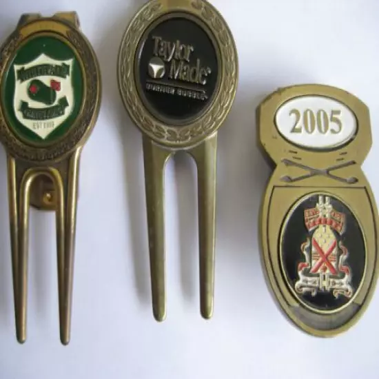 SIX DIVOT TOOLS AND BALL MARKERS