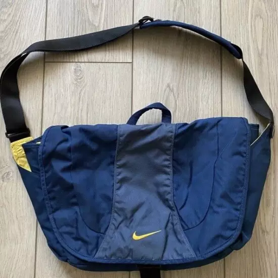 nike messenger bag crossbody Large