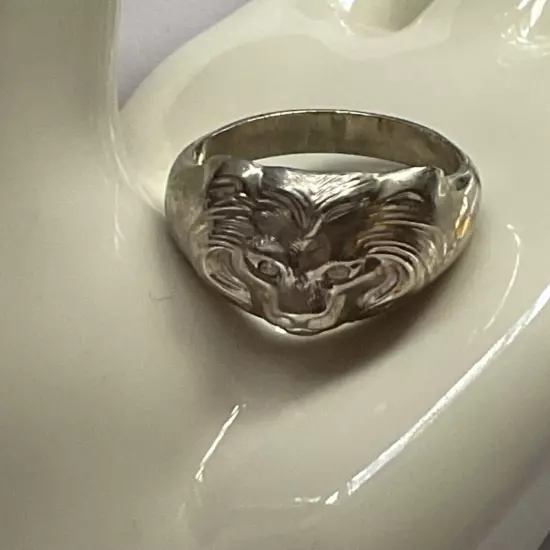 Vtg. Mens Statement Silver Plated Lion Ring Crystal Eyes