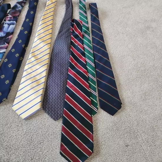 Lot of 13 men’s Suit ties