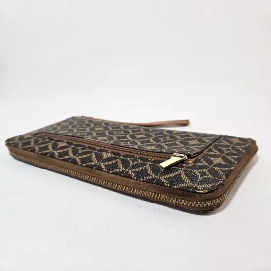 Fossil Clutch Wallet Zip Around Brown Leather Geometric Pattern