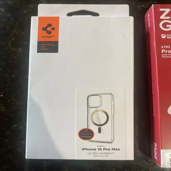 iPhone 15 Pro Max Zag Screen Protector And Spigen Clear MagSafe Case