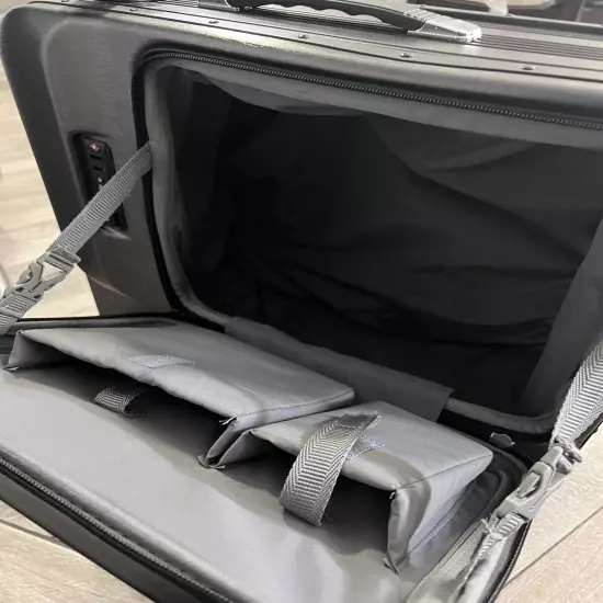 Silver electric ride on suitcase/riding suitcase, TSA approved carry on luggage