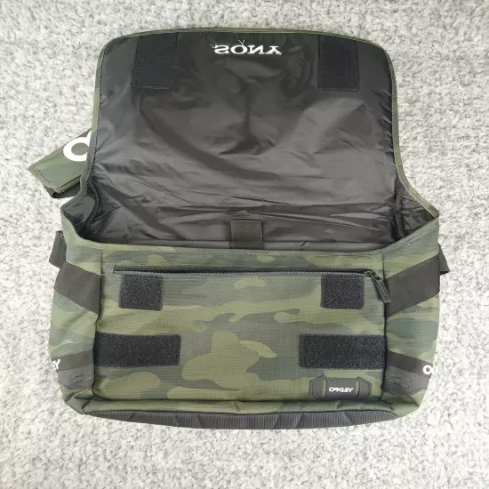 Oakley 15L Camo Street Messenger Bag Laptop Shoulder Pack School Work Travel NWT