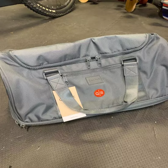 CALPAK Gray Duffel Bag 19.5 x 14 x 10.5 Weekender Gym Carry On SLATE NWT! TSA