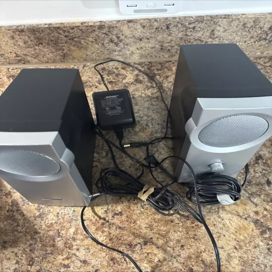 Bose Companion 2Multimedia Computer Speakers. Tested With Power And Audio Cord