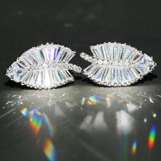 Gorgeous 925 Silver Stud Earring Cubic Zircon Jewelry Women A Pair