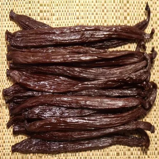 15 Papua New Guinea Vanilla Beans/ Pods grade AAA last harvest 5-6"