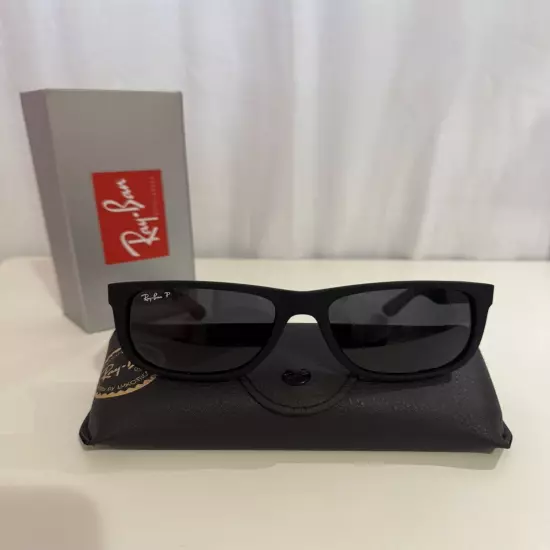 Ray-Ban Justin Matte Black Polarized Grey 54mm Lenses Sunglasses RB4165 622/2V