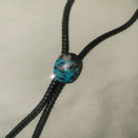 Vintage Large Natural Turquois Bolo Tie Silver Tone Tips Oval Shape 1970's