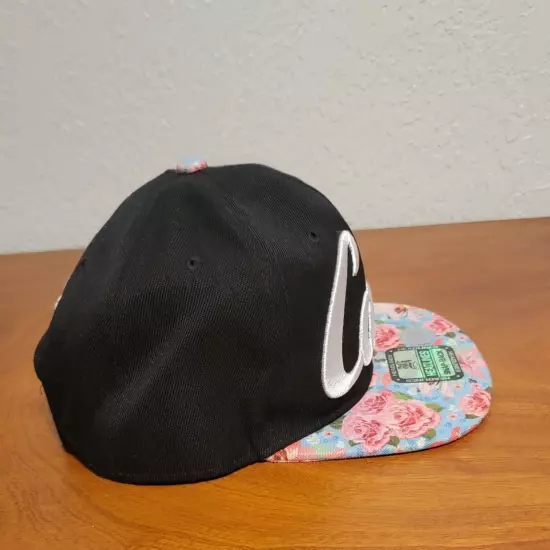 Cali Floral Pattern Snapback Cap Headline Brand Black Hat