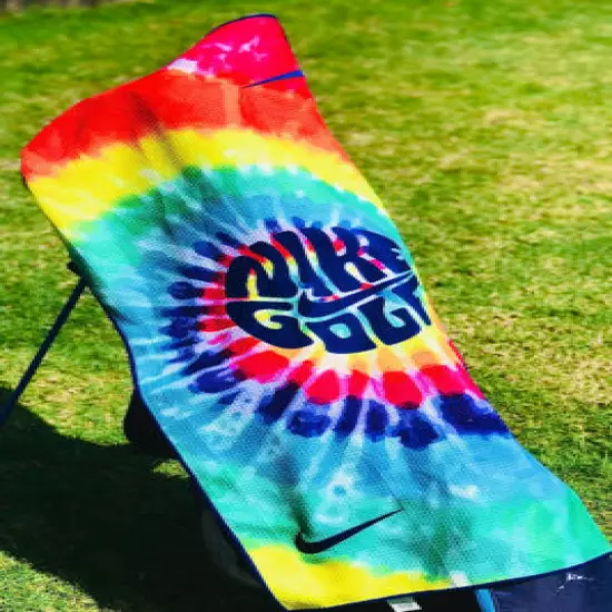 Nike Golf Caddy Towel Rare PGA CHAMPIONSHIP MAJOR SPECIAL LIMITED PE EDT TIE DYE