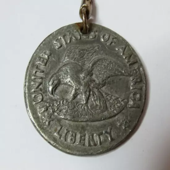 VINTAGE 1880 SILVER DOLLAR CITY EAGLE TRAIN KEY CHAIN SILVER TONE OLD MEDAL