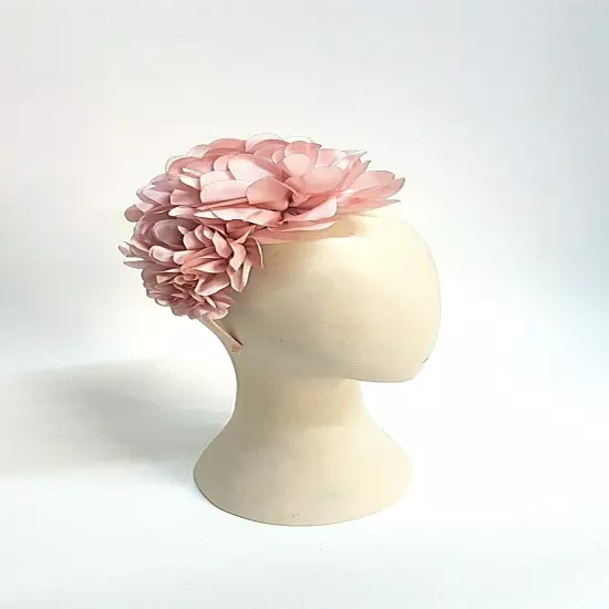 Chrysanthemum Flower Fascinator