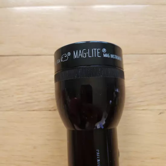 Mag-Lite LED 10” Black 2 D Cell Flashlight Tested