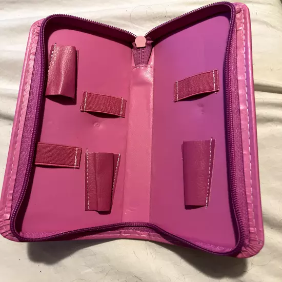 pink zip wallet perfect for tampons , pad or lipstick