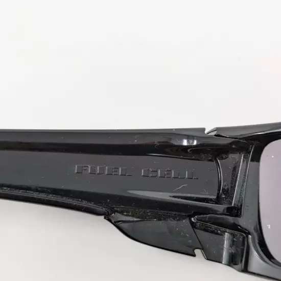 Authentic Oakley 009236-01 Valve Polished Black Sunglasses 60/16 133