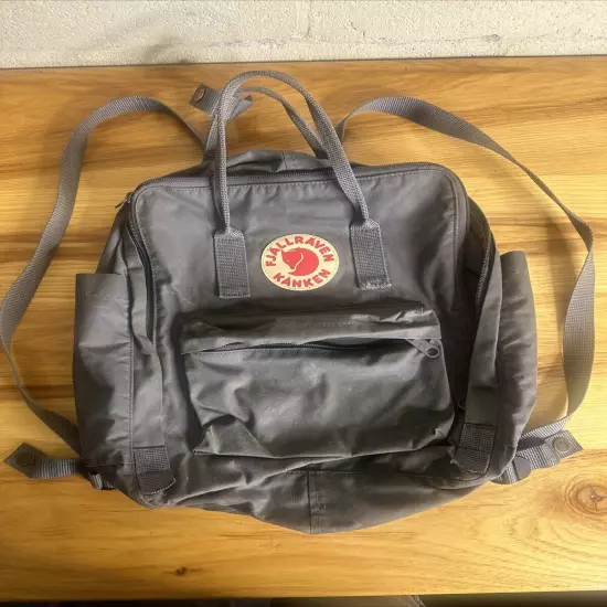 FJALLRAVEN Kanken Backpack Classic Gray Canvas Bag